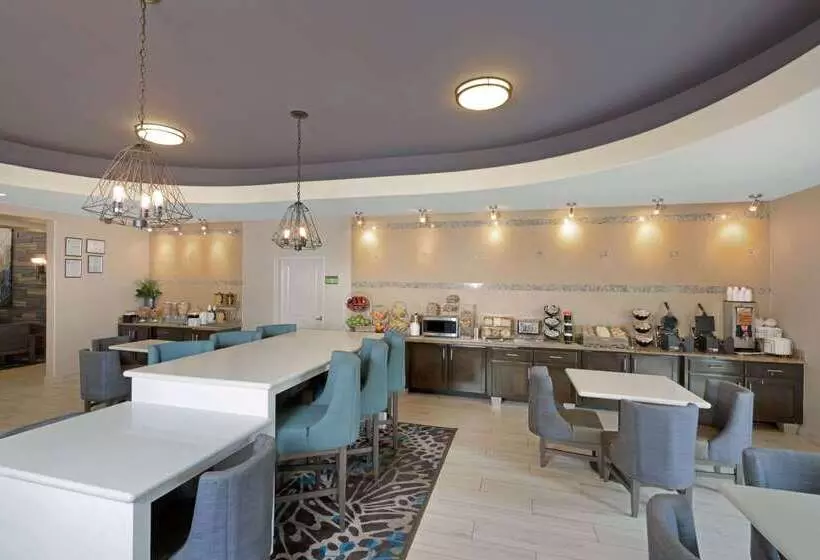 هتل La Quinta By Wyndham Houston Energy Corridor