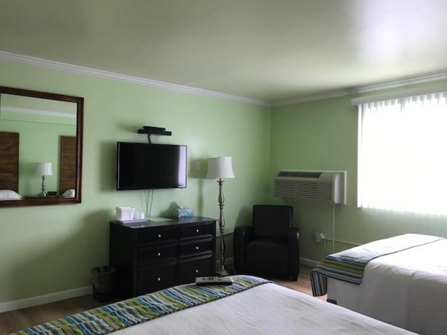 酒店 Lake Inn And Restaurant