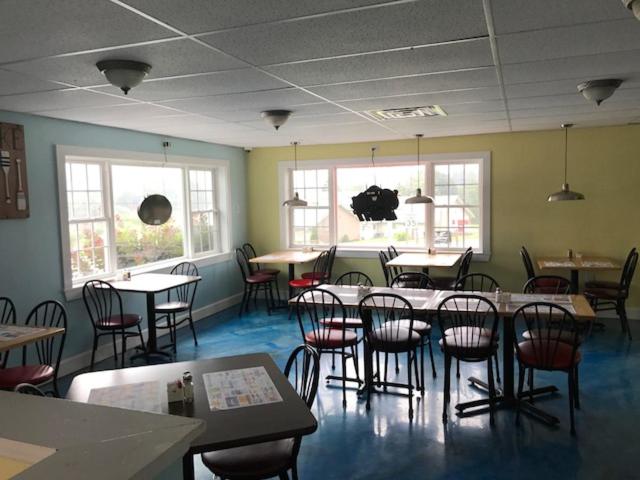 酒店 Lake Inn And Restaurant