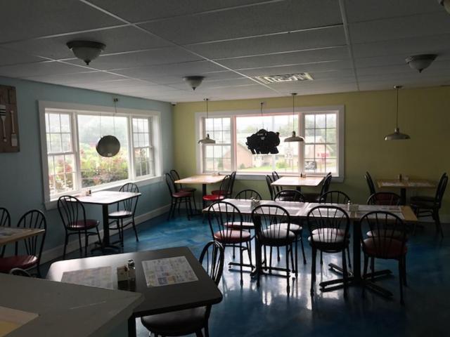 酒店 Lake Inn And Restaurant