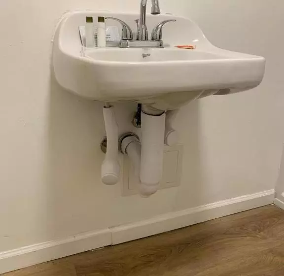 Отель Lake Inn And Restaurant