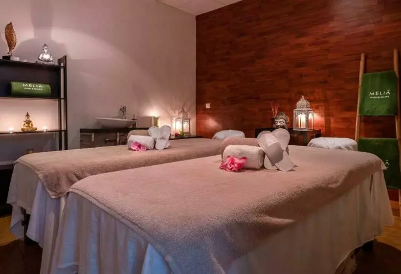 בית מלון כפרי Meliá Isla Canela