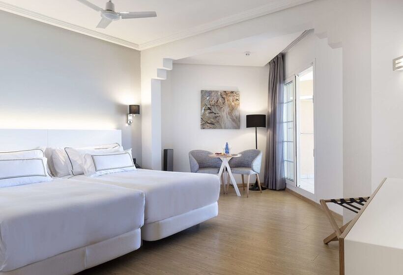 هتل Meliá Isla Canela