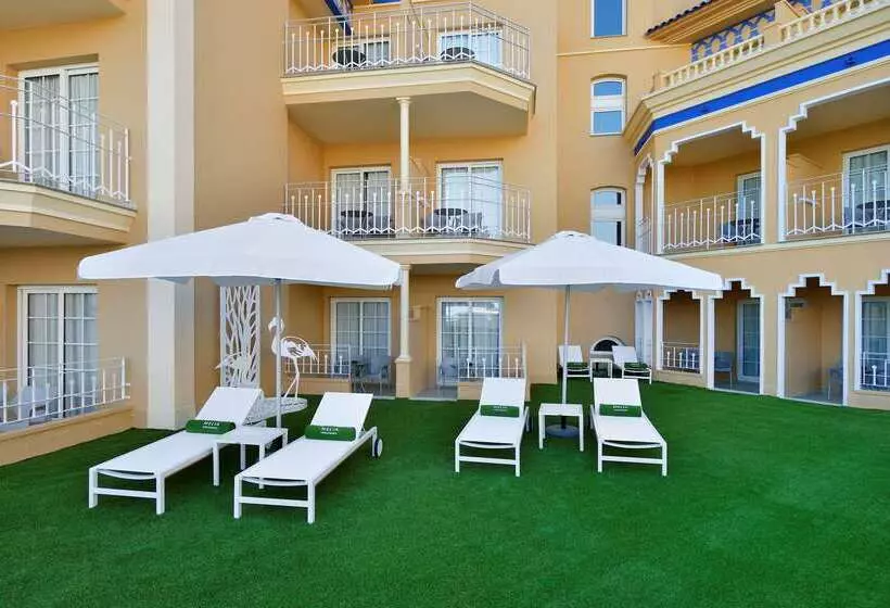 בית מלון כפרי Meliá Isla Canela