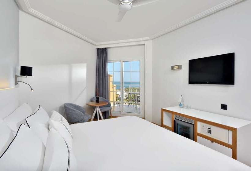 هتل Meliá Isla Canela