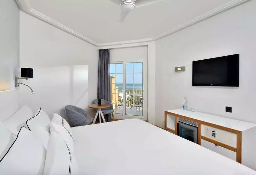 בית מלון כפרי Meliá Isla Canela