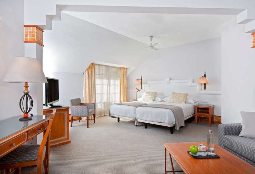 هتل Meliá Isla Canela