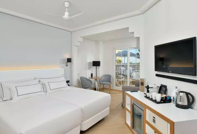 בית מלון כפרי Meliá Isla Canela