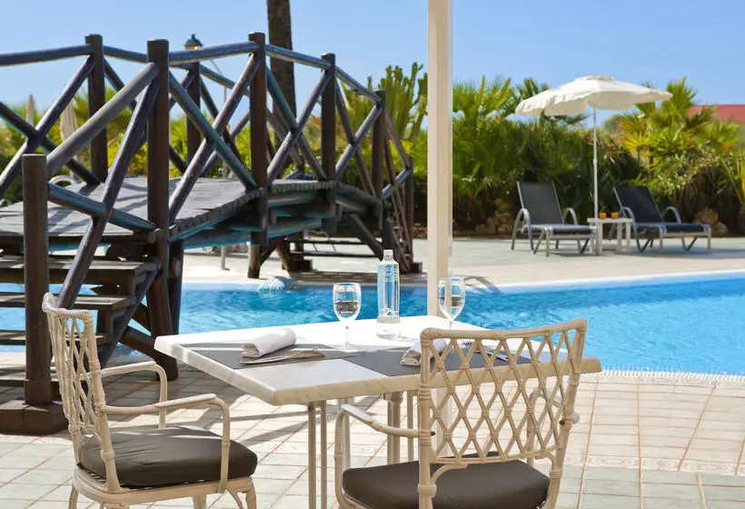 בית מלון כפרי Meliá Isla Canela