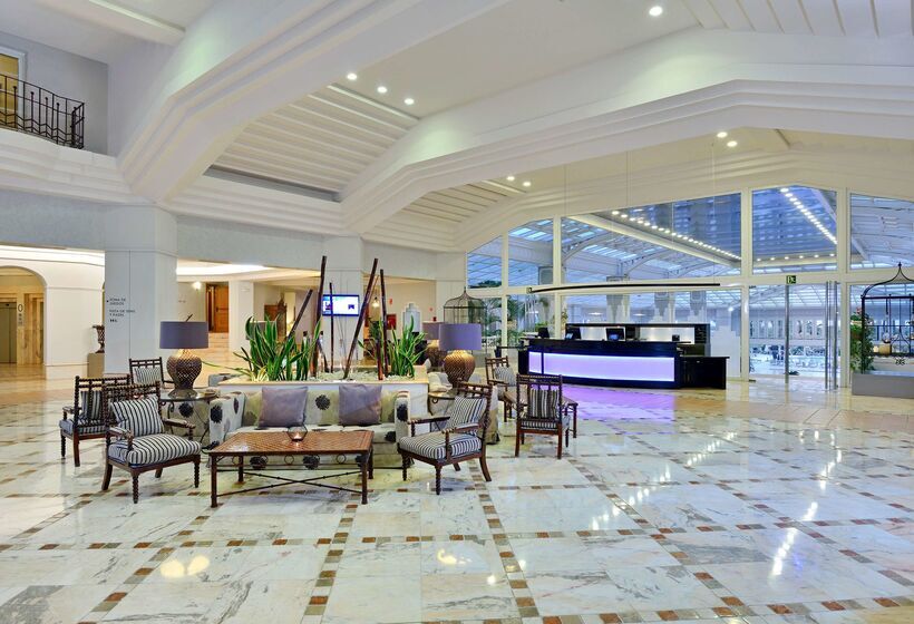 هتل Meliá Isla Canela