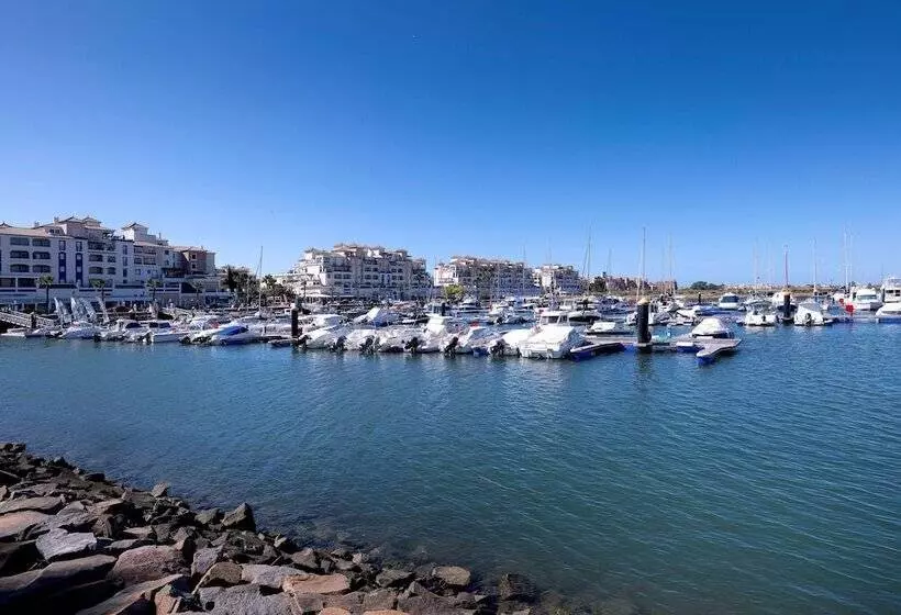 בית מלון כפרי Meliá Isla Canela