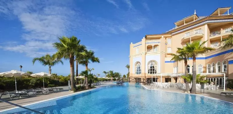 בית מלון כפרי Meliá Isla Canela