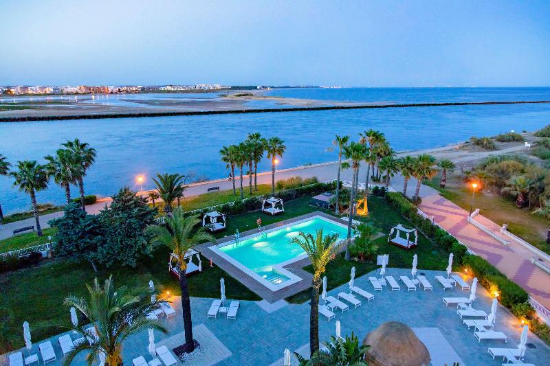 هتل Meliá Isla Canela