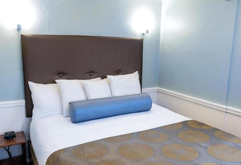 Отель Ocean Echo Inn & Beach Cottages