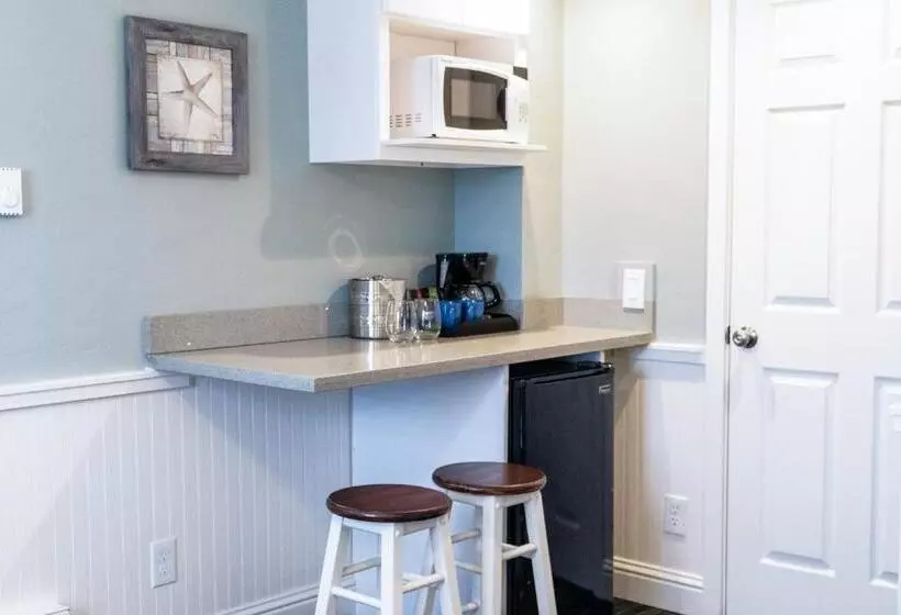 בית מלון כפרי Ocean Echo Inn & Beach Cottages