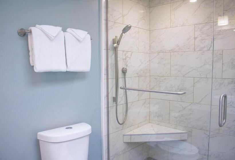 Отель Ocean Echo Inn & Beach Cottages