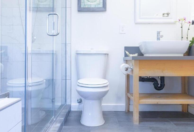 Отель Ocean Echo Inn & Beach Cottages