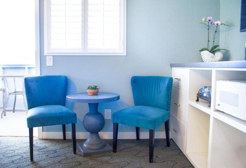 Отель Ocean Echo Inn & Beach Cottages