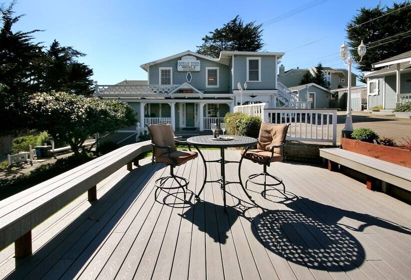 Отель Ocean Echo Inn & Beach Cottages