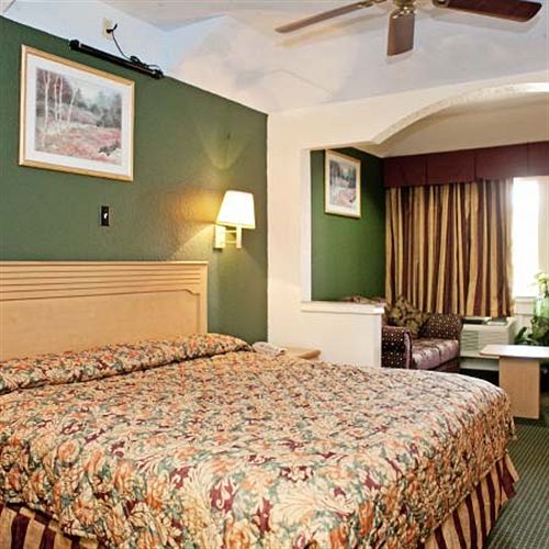 ホテル Palace Inn &Suites Willowbrook