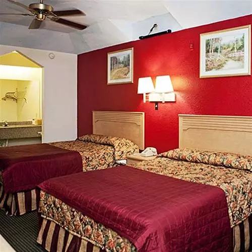 酒店 Palace Inn &Suites Willowbrook