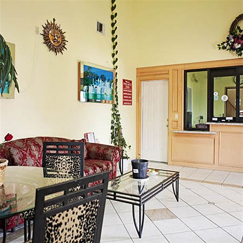 ホテル Palace Inn &Suites Willowbrook