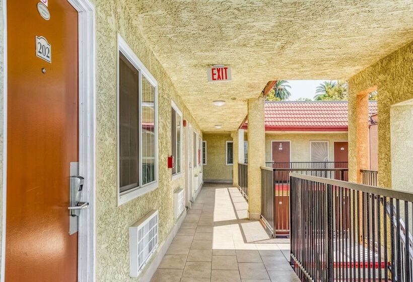 فندق Passport Inn