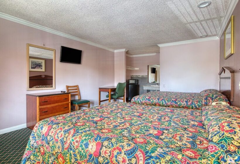 فندق Passport Inn