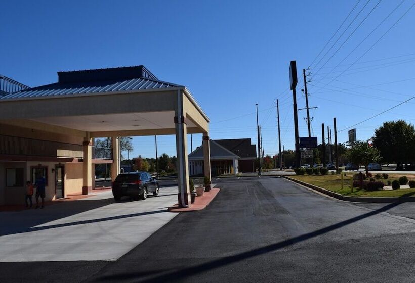 בית מלון כפרי Royal Inn & Suites