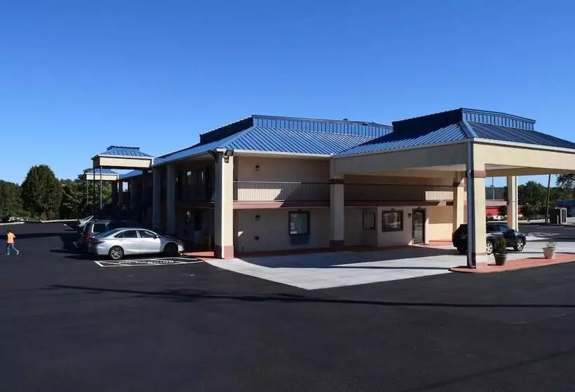 Отель Royal Inn & Suites