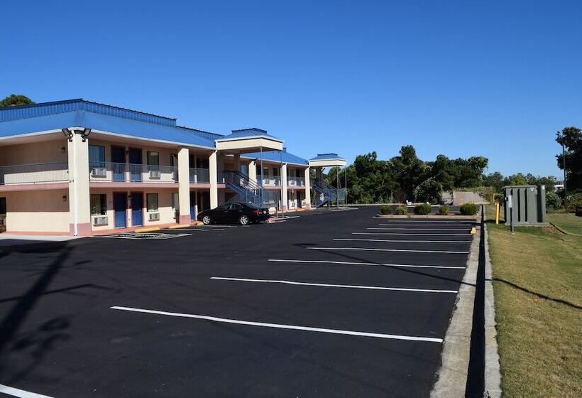 בית מלון כפרי Royal Inn & Suites