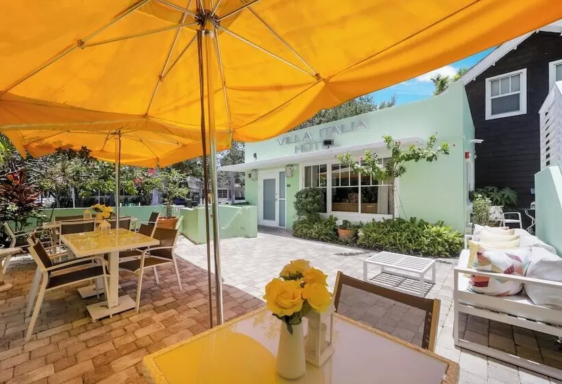 هتل Villa Italia South Beach