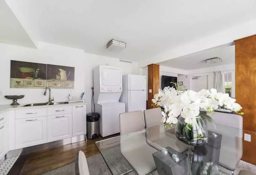 هتل Villa Italia South Beach