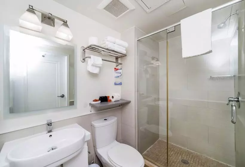 هتل Villa Italia South Beach