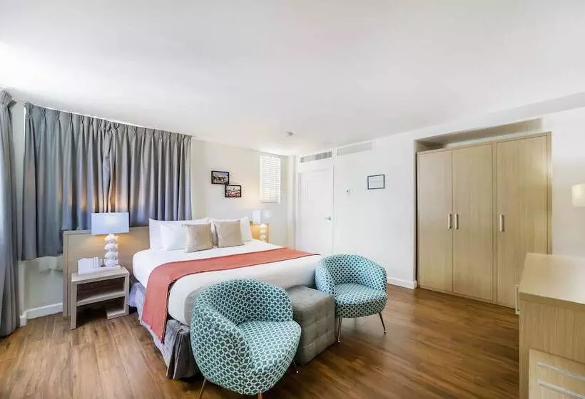 هتل Villa Italia South Beach