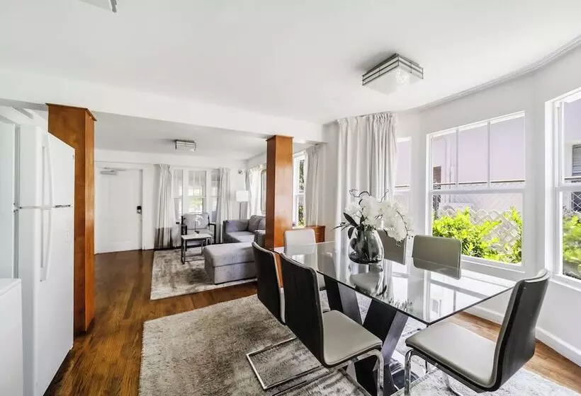 هتل Villa Italia South Beach
