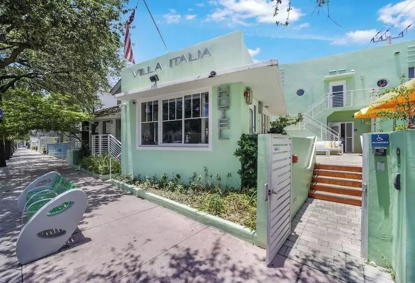 هتل Villa Italia South Beach