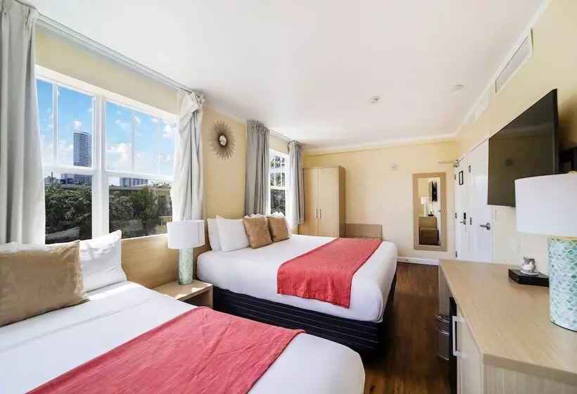 هتل Villa Italia South Beach