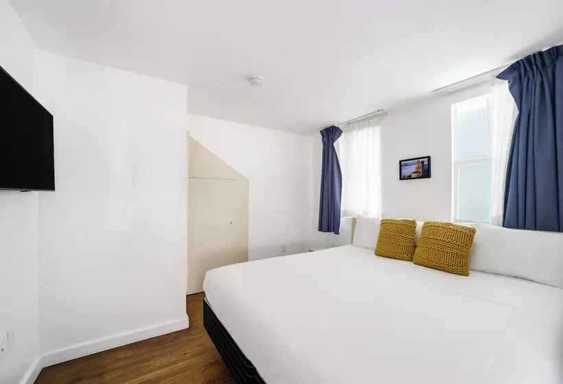 هتل Villa Italia South Beach