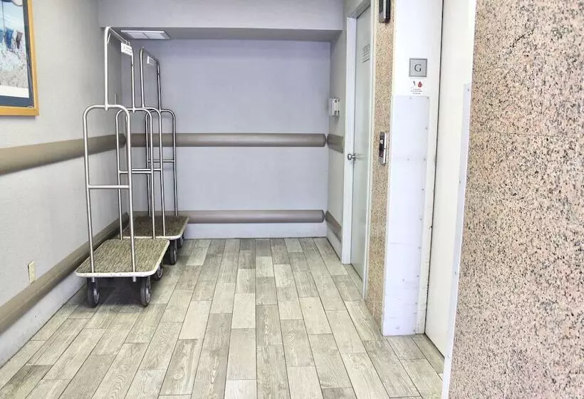 호텔 Wild Dunes Inn