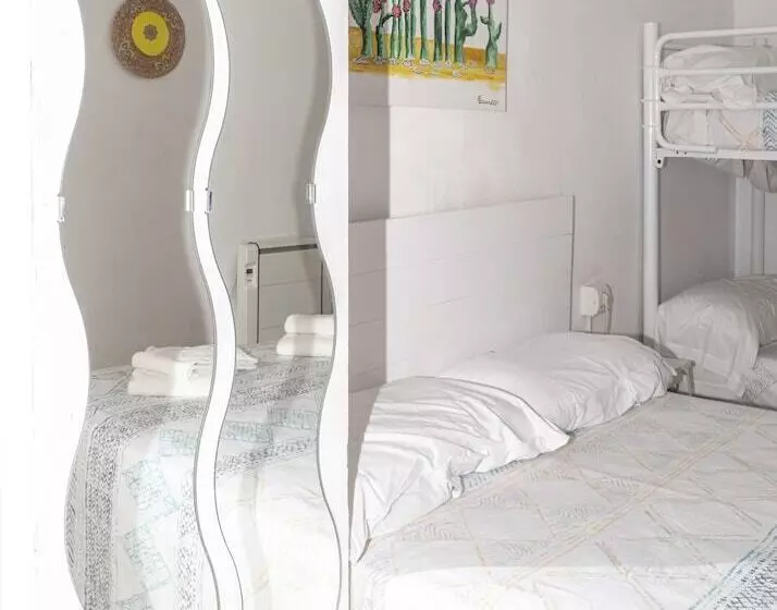 La Moraga De Poniente Malaga Hostel