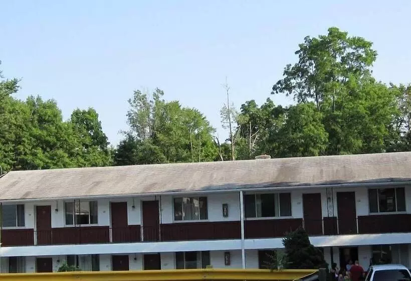モーテル Budget Motor Inn  Mahopac