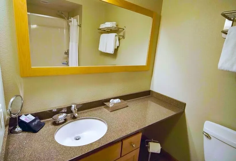 منتجع Beacon Pointe On Lake Superior