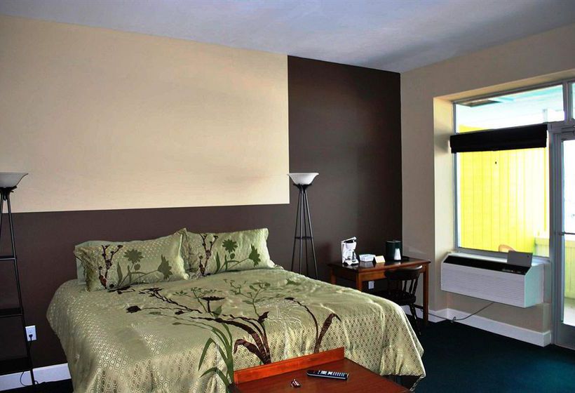 The Hurricane Resort Hotel & Restaurant