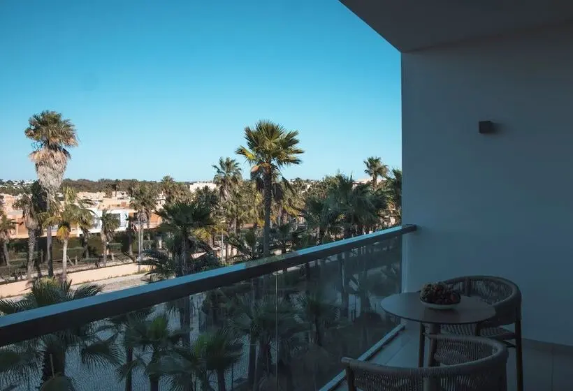 Wine & Books by the Sea, Algarve Resort
