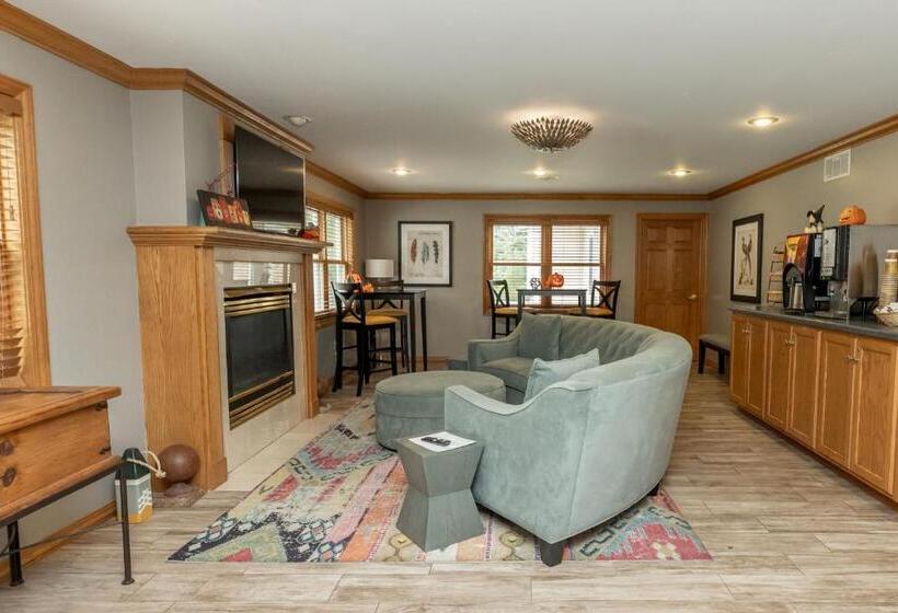 Westwood Shores Waterfront Resort