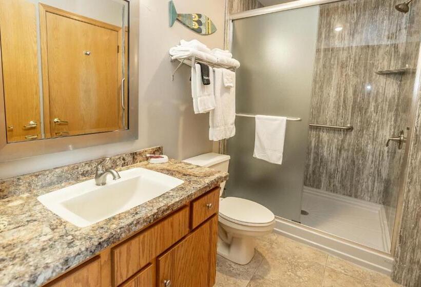 Westwood Shores Waterfront Resort