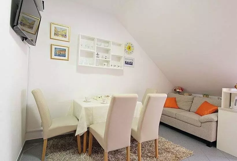 Apartments Kovac Old Town