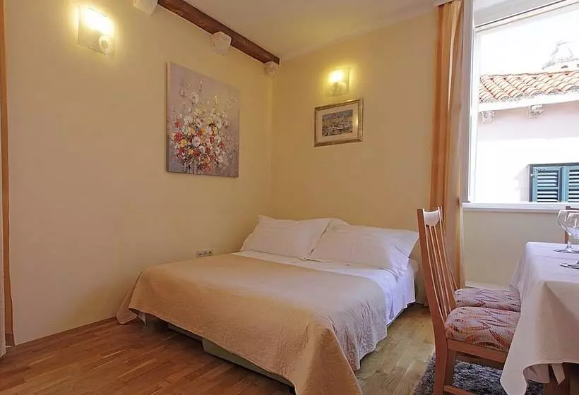 Apartments Kovac Old Town