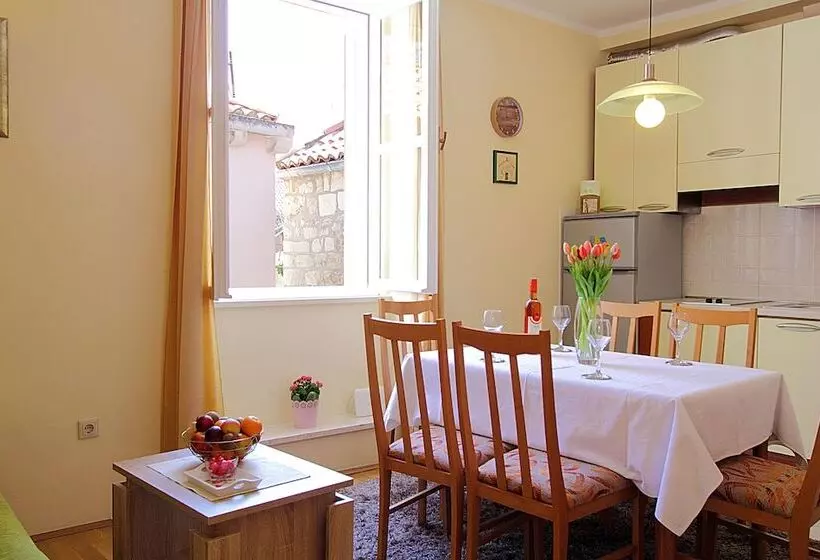 Apartments Kovac Old Town